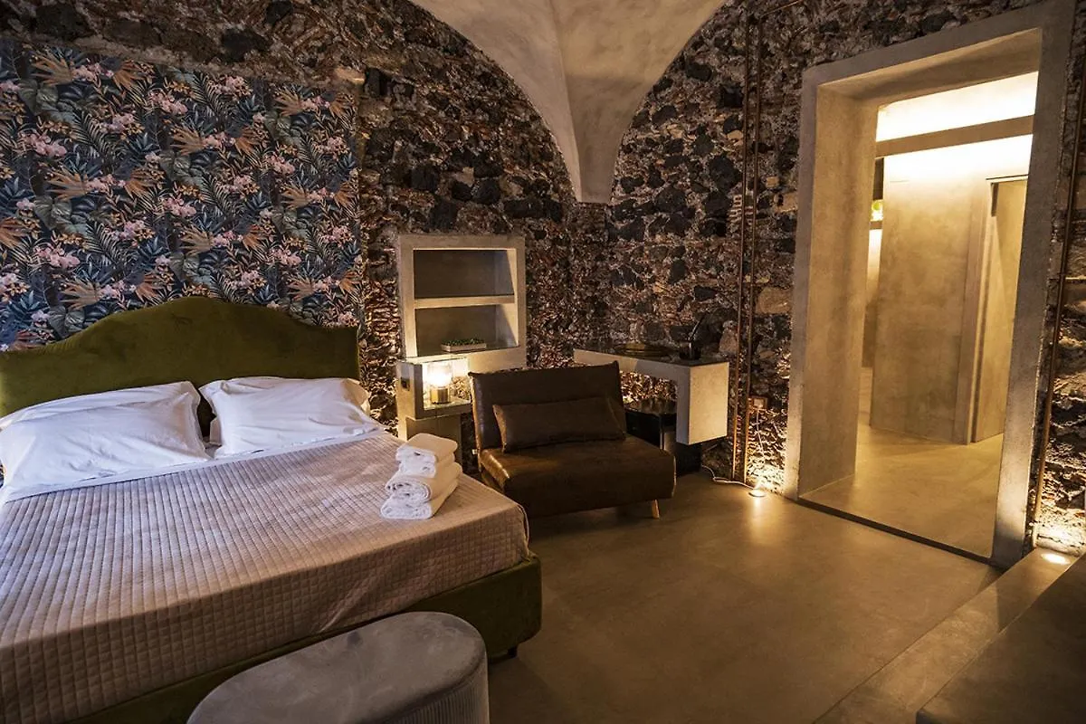 Charme Catania Central Suites 0*,  Italy