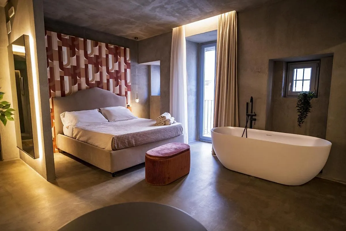 Charme Catania Central Suites 0*,  Italia