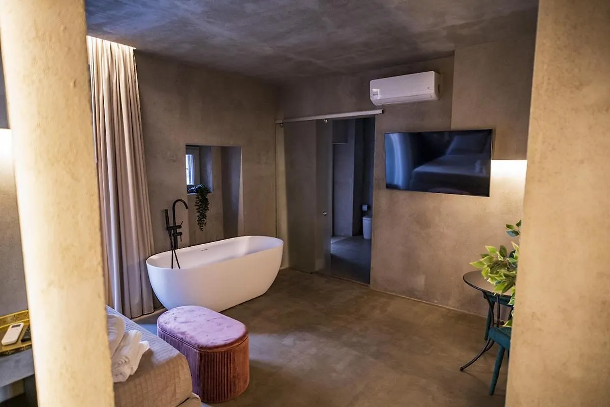 Charme Catania Central Suites Hotel