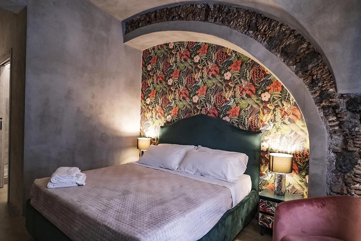 Charme Catania Central Suites Italia