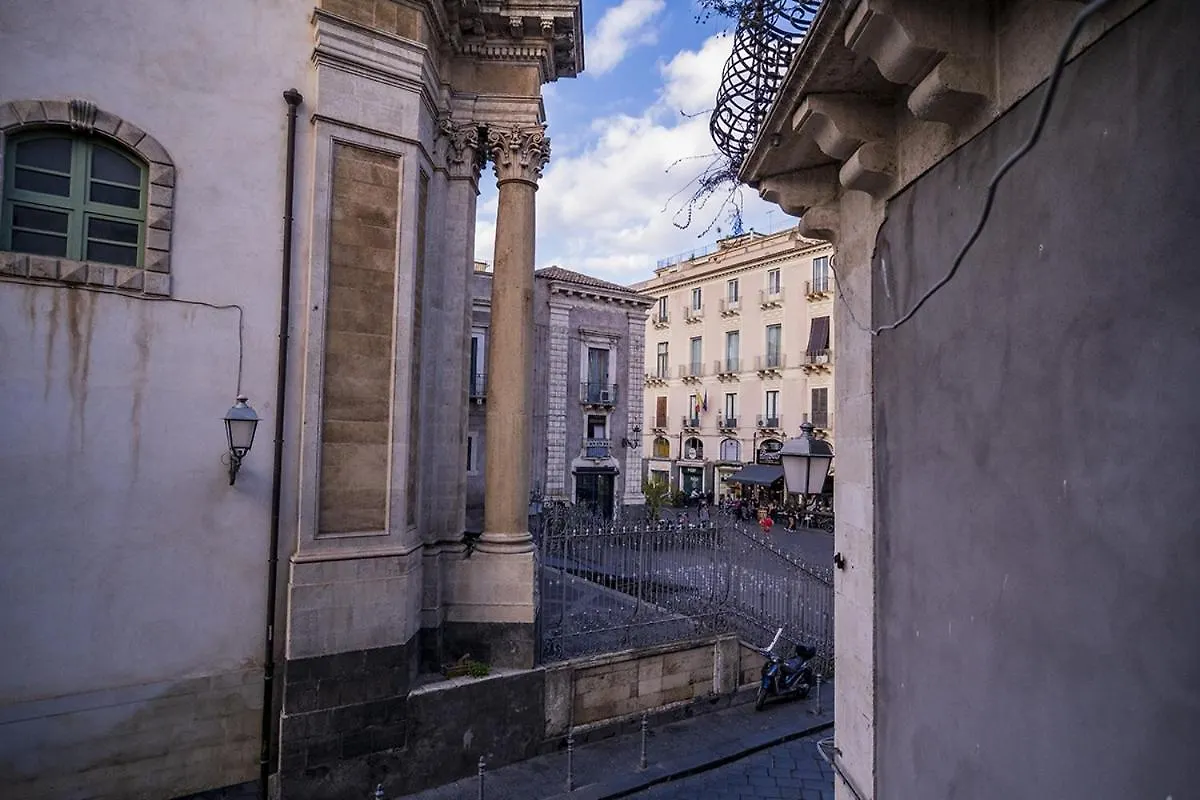 Charme Catania Central Suites